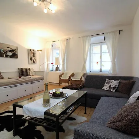 Glockenspiel By Managers Apartment *